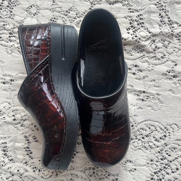 Dansko Clogs. Size EU 39. - Picture 1 of 6